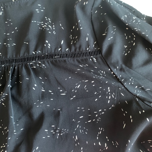 Women's Black Patterned Top - Picture 6 of 6